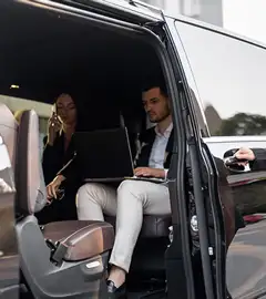 Crown Exec Derby Travel_about
